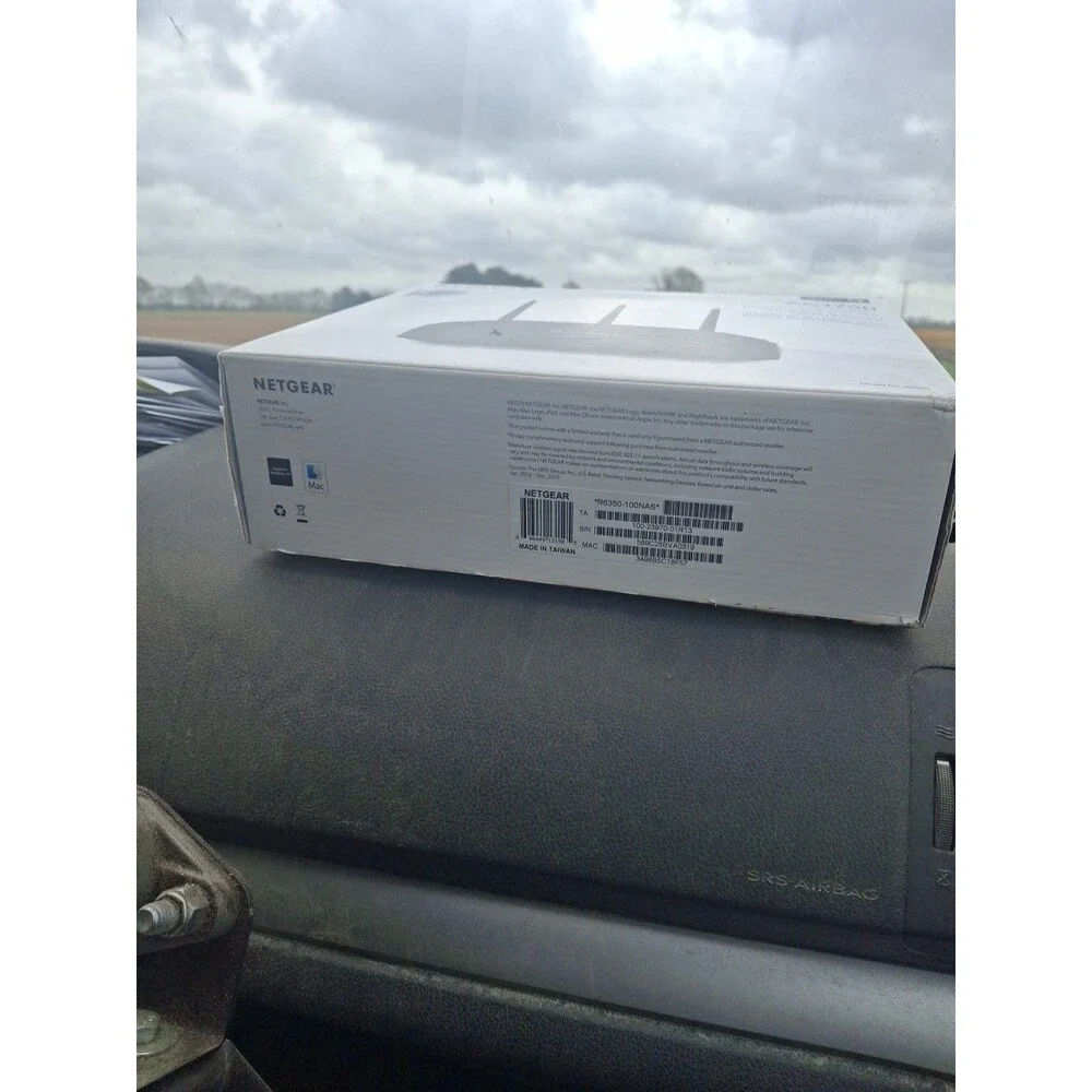 Netgear Nighthawk AC1750 WiFi Router WiFi 5 Model R6350 - Picture 2 of 6